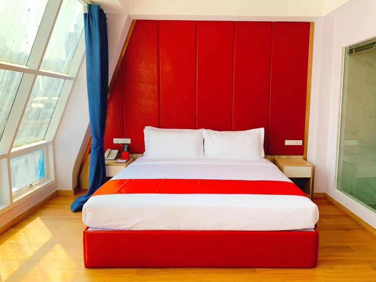 Sapphire Hotel Silom Bangkok Luaran gambar